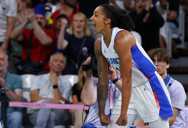 DebriefSportif's tweet photo. Le coeur, le talent, l'intelligence !!

Quelle compétition de Gabby Williams.

L'EXCELLENCE

T'es une reine putain https://t.co/otyFnMy4J1