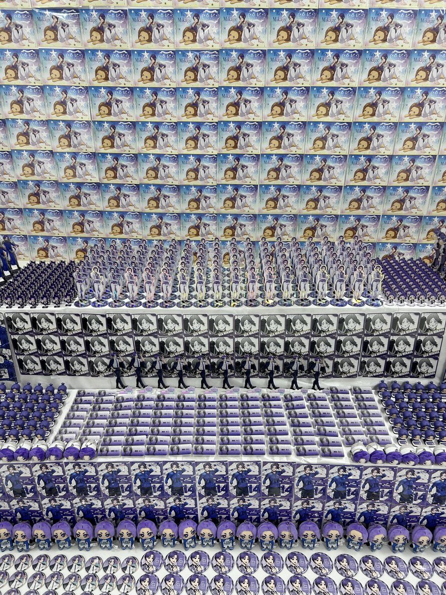 R_eo812's tweet photo. アクスタのとこが1番のお気に入りです♡ https://t.co/NPAF0yIKcL