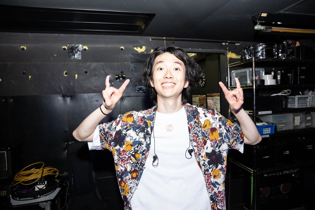 qlaria_official's tweet photo. 【🎂🎉HAPPY BIRTHDAY!!🎉🎂】

本日8/12は！
qlariaのDrums、輝昇(@kisho812)の誕生日！🎁🎉㊗️🥳

これからもqlariaを後ろから支える輝昇に注目👀

photo by はせちゃん @hasechan08 https://t.co/QMk6RheaMM