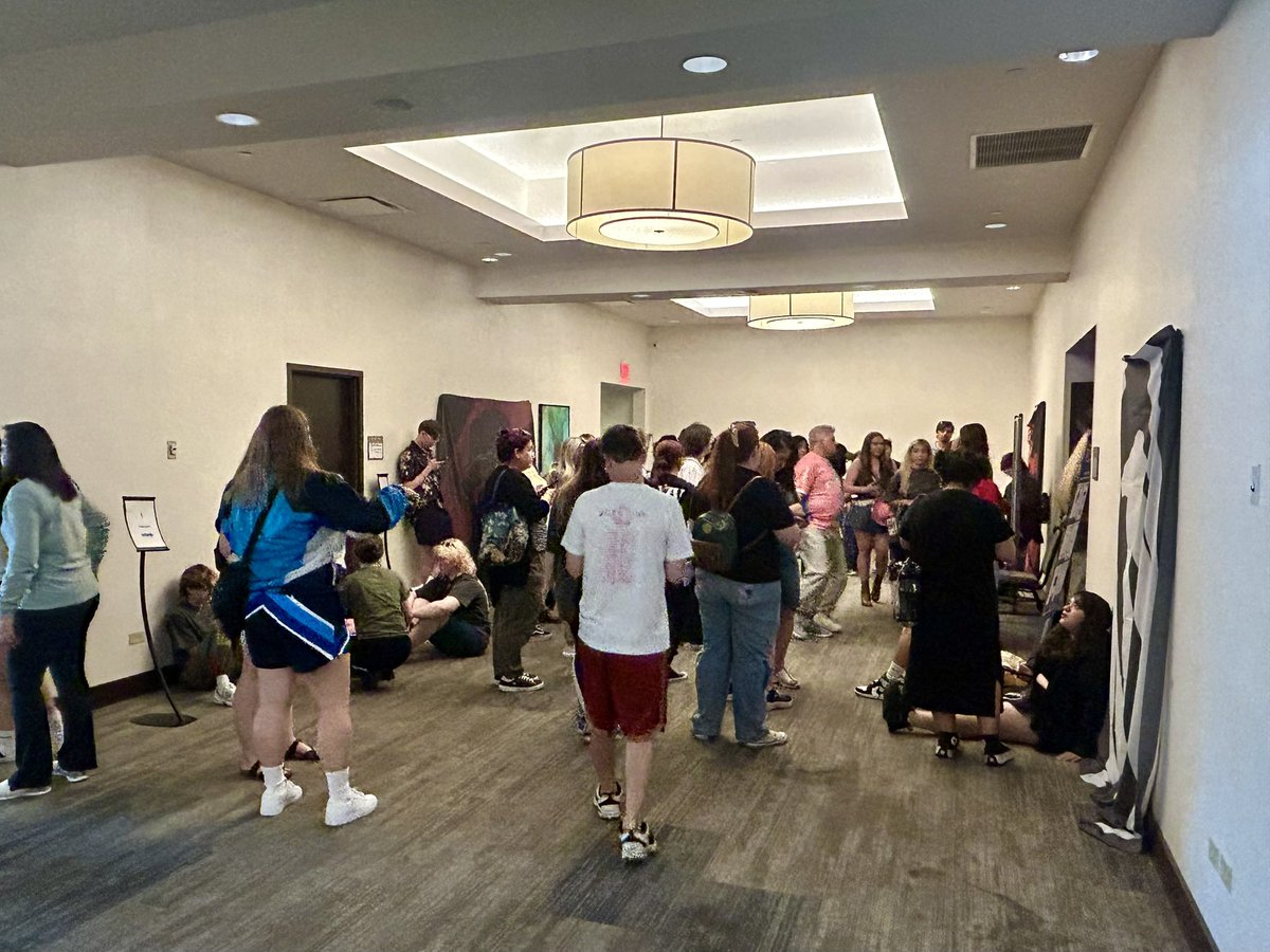 kpopstorecokr1's tweet photo. #ATEEZ [TOWARDS THE LIGHT : WILL TO POWER]

🇺🇸 ROSEMONT POP-UP 🇺🇸

Day 5️⃣ OPEN ❤️‍🔥❤️‍🔥❤️‍🔥

Today is the last day of the ATEEZ POP-UP😭
Let's enjoy the last day together!

#ATEEZWORLDTOUR2024
#ATEEZinRosemont #ATEEZ
#KPOPSTORE #BEATRO https://t.co/pG0SNiu6tb