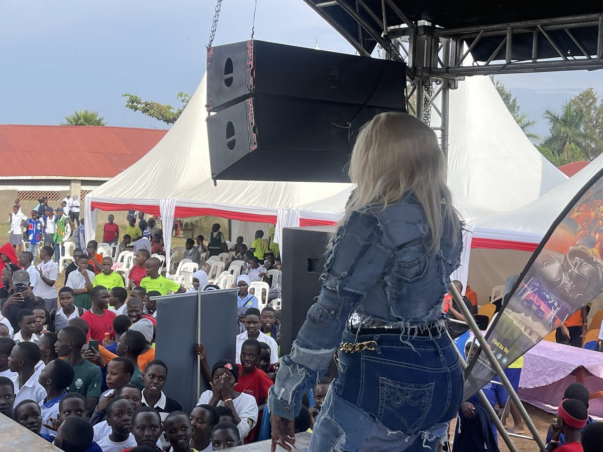 Lynette Xen tweet media