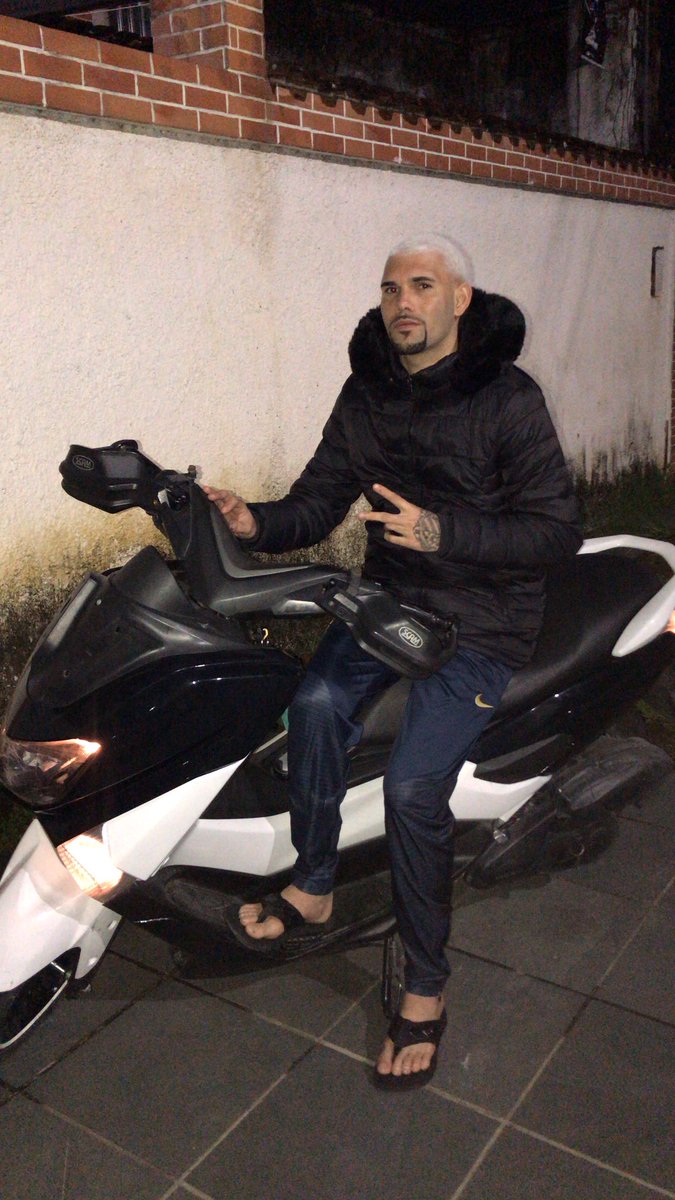 o mundo não ficou mais fácil, nós que ficou mais forte 🎶😉🤌🏽