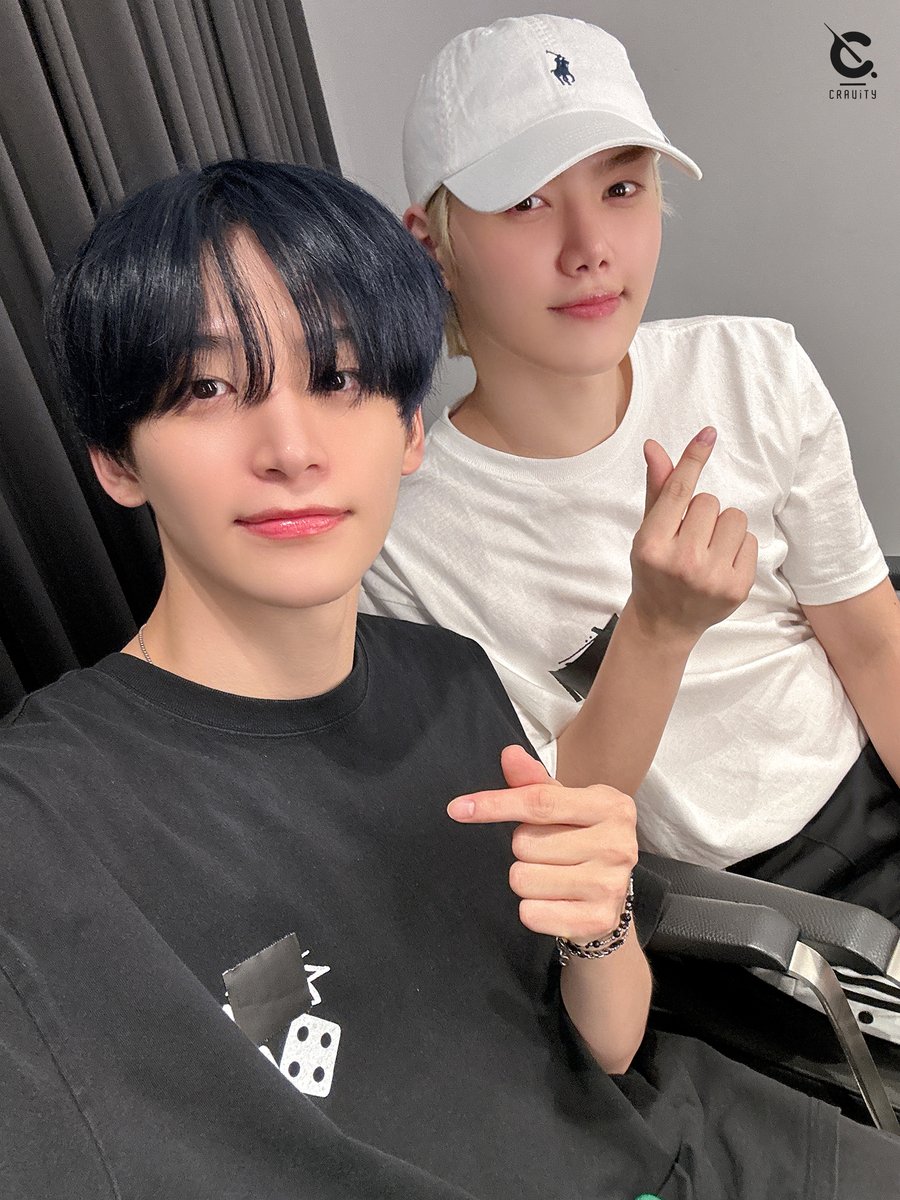 [#크래비티_모먼트] 240811
일요일은 미니모
⠀
#CRAVITY #크래비티
#정모 #민희