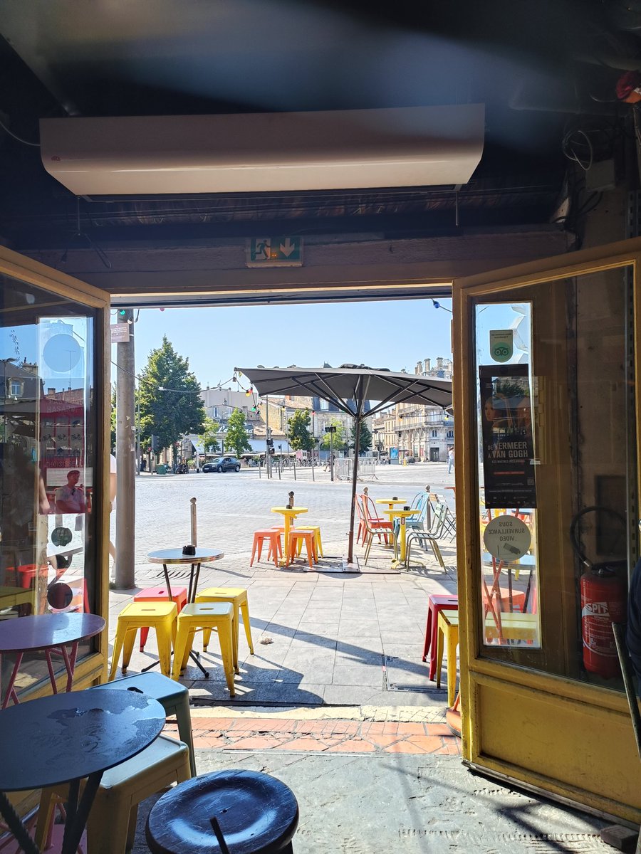 A tad warm at 39° but not complaining,<a href="/greedy/">greedy</a> bar Bordeaux