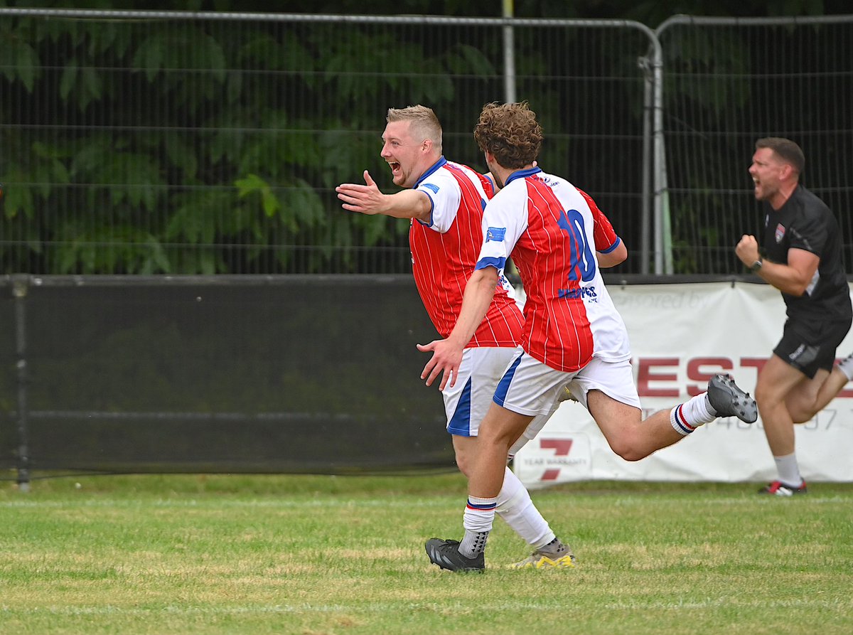 KnaphillFC's tweet photo. 👋 Hey #Knappers!

Who enjoyed the thrilling last-minute comeback to defeat @chipsteadfcsurr 3-2 yesterday? 🤩 https://t.co/HqI3BQ8HZi
