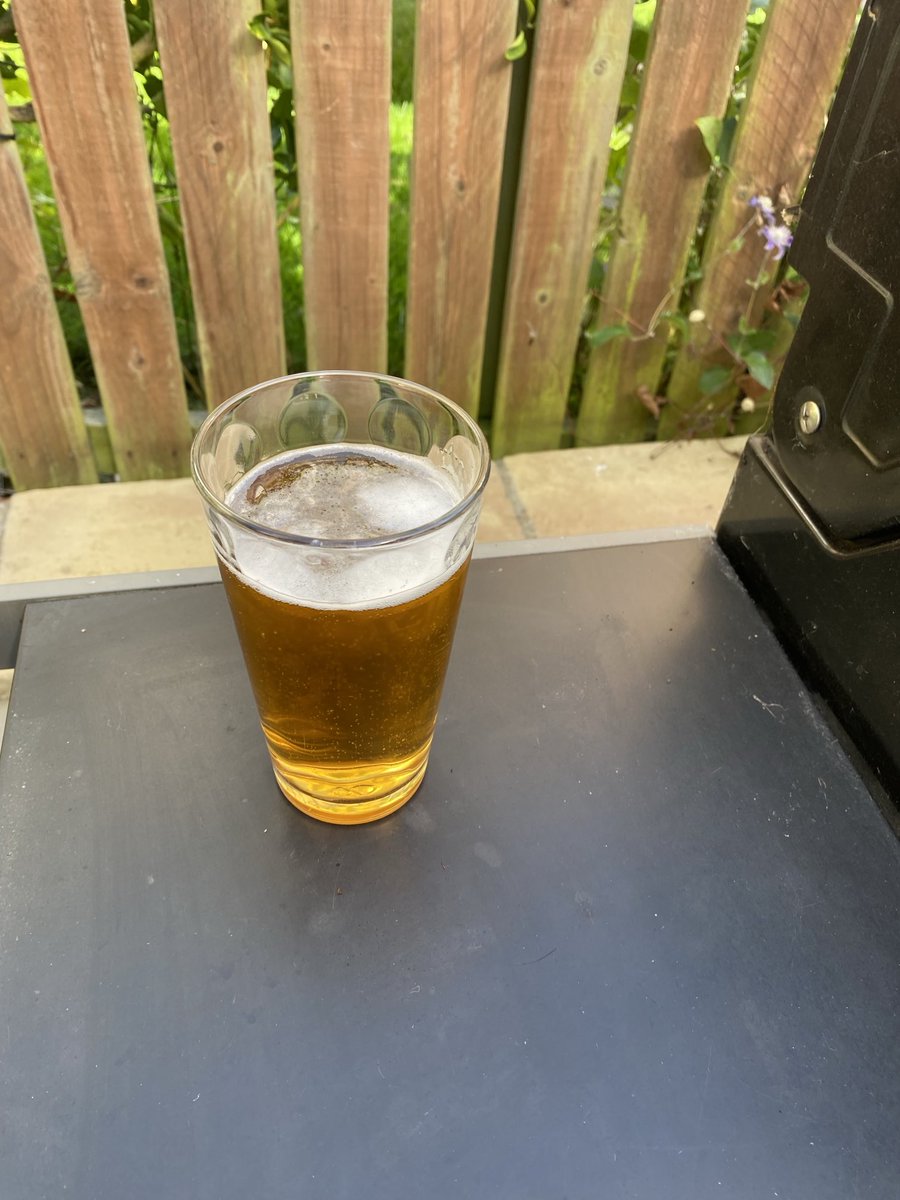 MartinWillB's tweet photo. Sunshine at last #letsgrill #oneforthechef https://t.co/FNuxcgimVD