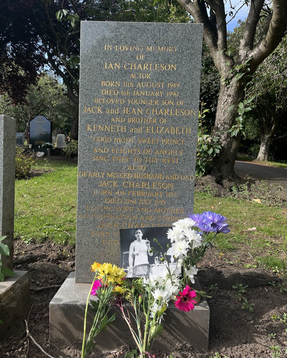 markthannah's tweet photo. A quick stop off into Portobello Cemetery to pay homage to Ian Charleson on his birthday. The words he wrote in his final months form part of Athens of The North, so to speak them just up the road from the street we were born in will be special. Tonight is SOLD OUT. 

#EdFringe https://t.co/iGQ8f4hHt5