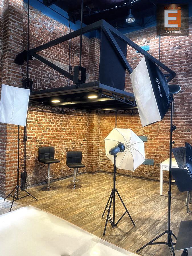 Einvadidos's tweet photo. Renta de Estudio Fotográfico con ciclorama y diferentes espacios para tu próxima sesion de fotos.
Lleva a tus clientes a otro nivel.
Excelente ubicación en el centro de Coyoacán.
𝗖𝗢𝗡𝗢́𝗖𝗘𝗟𝗢!
WA 55 1145 6319
Saludos y mucho trabajo para todos! https://t.co/AFGclzy7eB
