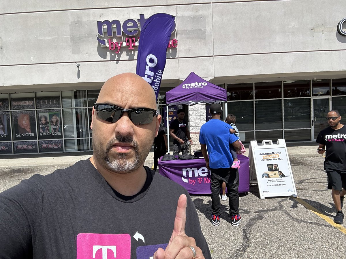 Josh Owens tweet media