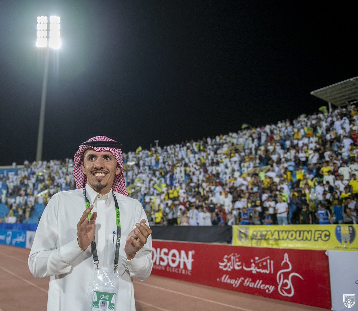 نايف tweet media