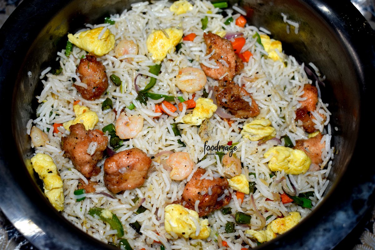 foodmage2020's tweet photo. 📷 : CRISPY CHICKEN FRIED RICE ( MIXED ) ❤🤤👌

YT Link :
https://t.co/6sNKcjfTkx

#Foodmage #ChickenFriedRice #CrispyChickenFriedRice https://t.co/DVrAiPm1vw