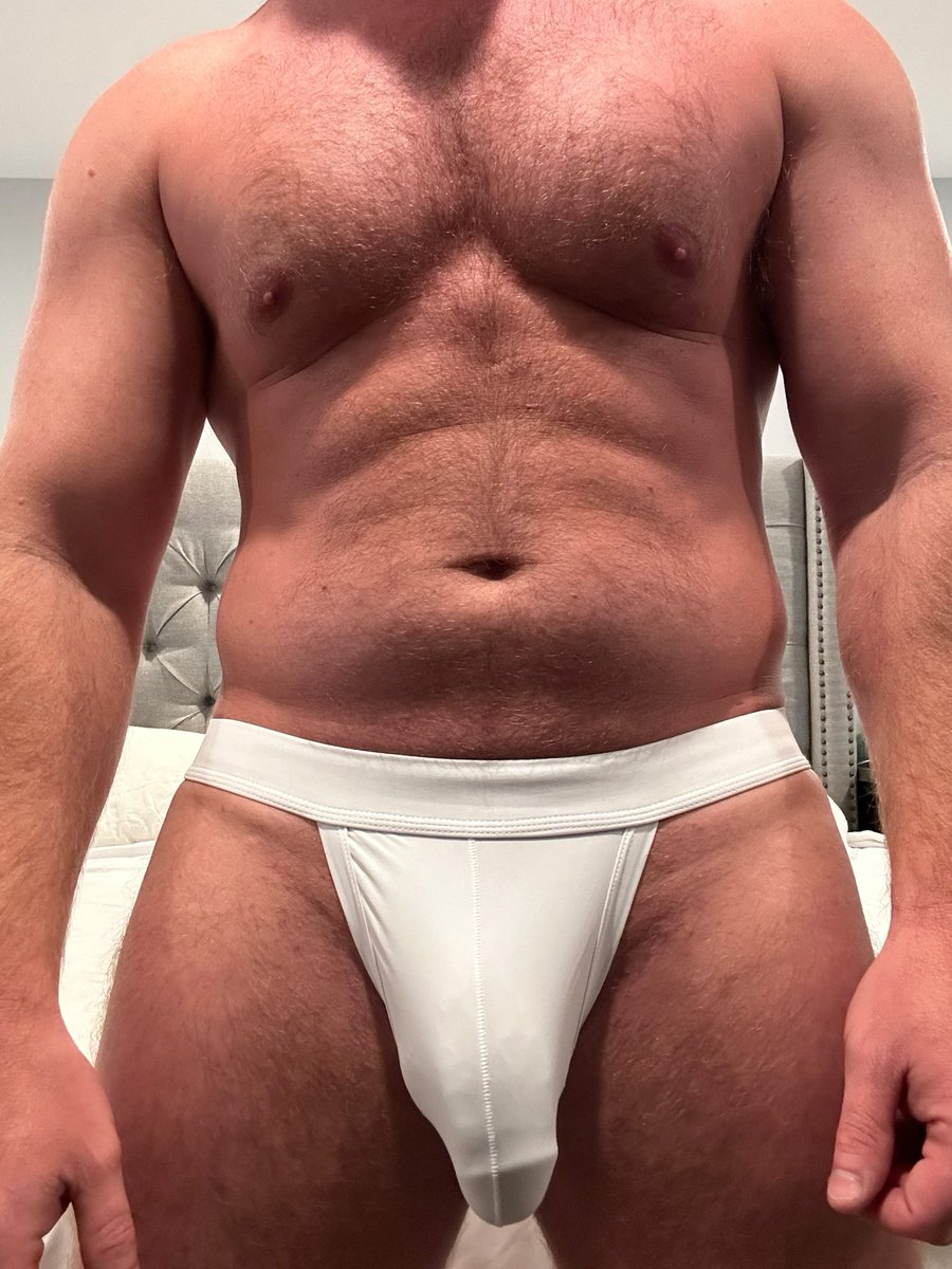 ShowerGuyJay's tweet photo. Definitely a fan of the plain white jock. This one does not do a great job at masking my guy, though. We are gonna give it a try out there on the course today anyway. Took a lesson this week on my short game, looking forward to putting it to the test. Wish me luck boys 🏌️‍♂️ ⛳️ https://t.co/xWe99ptVrC
