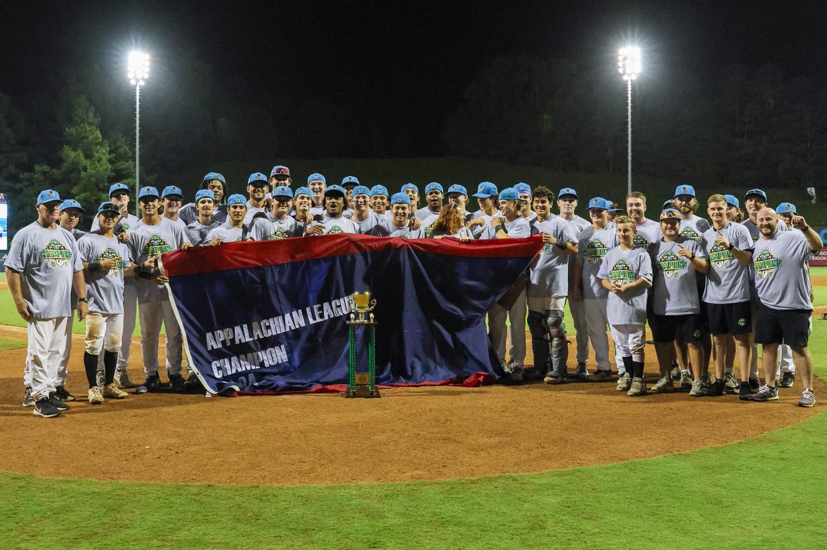 Danville Otterbots (@gootterbots) on Twitter photo What an amazing week to be an American sports fan!
🏀 US Women & Men take gold 🥇
⚽️ US Women take gold 🥇
⚾️ Otterbots take the <a href="/AppyLeague/">Appalachian League</a> 🏆
🏅 US wins most golds & most medals
We’re truly living in the best of times. What an amazing week to be an American sports fan!
🏀 US Women & Men take gold 🥇
⚽️ US Women take gold 🥇
⚾️ Otterbots take the <a href="/AppyLeague/">Appalachian League</a> 🏆
🏅 US wins most golds & most medals
We’re truly living in the best of times.