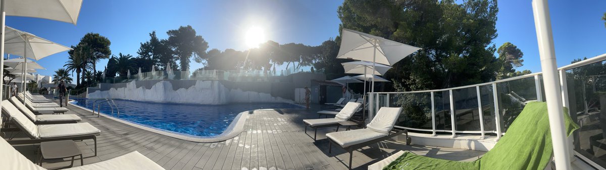 TorrieCallander's tweet image. This holiday is a long time coming @cala_galdana