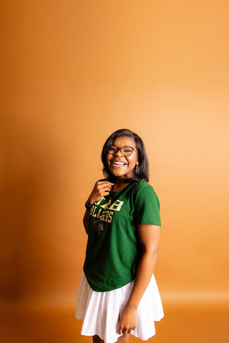 destynig_'s tweet photo. don’t mind me, i’m just UAB’s first Black Midwifery Student 🫶🏾❤️🥹

Destyni Goode MSN, CNM loading⏳💕 https://t.co/7VhWQozHX3