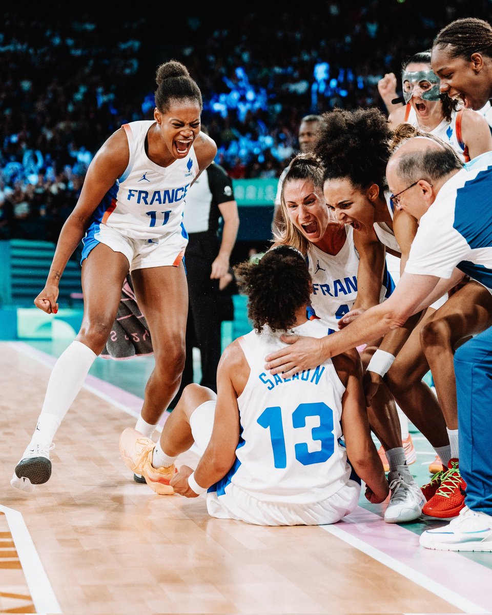 MKabrik's tweet photo. The French basketball women's  team should be very, very proud of themselves ✨️🫶
They gave the US team a real run for their money. They fought so hard. Massive game it was. Couldn't be more proud of the team. 🫶✨️
It was absolutely exciting watching the game. Every minute was intense 🔥 
#Olympics2024Paris
