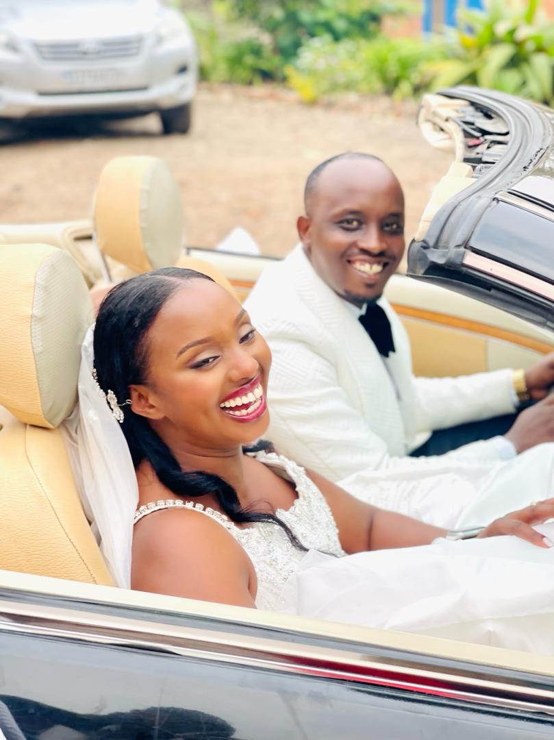 Pa_Ndazigaruye's tweet photo. Was an honoe leading the beautiful wedding celebration of Patrick and Kankindi in Gisenyi, Rubavu, hosted by @MeForYou_Rw. A day filled with love, joy, and unforgettable moments! Wishing the newlyweds a lifetime of happiness. #MeForYouAdvisory #WeddingBliss #LoveInGisenyi" https://t.co/g99aiOwxsu