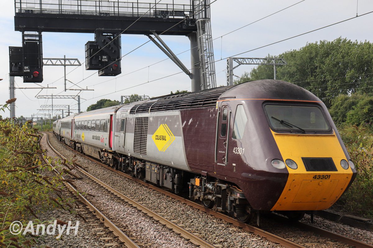 holtona72's tweet photo. The #MML ⚡️ test train leaving Kettering this morning. 1Q90 was heading to Bedford on the third leg of 1Q90 Leicester LIP to Leicester LIP with @ColasRailUK #HST 43303 leading, #Europhoenix 91117 in the middle & #Colas 43301 on the rear. @225groupuk 11/8/24 https://t.co/whz7f2jCp0