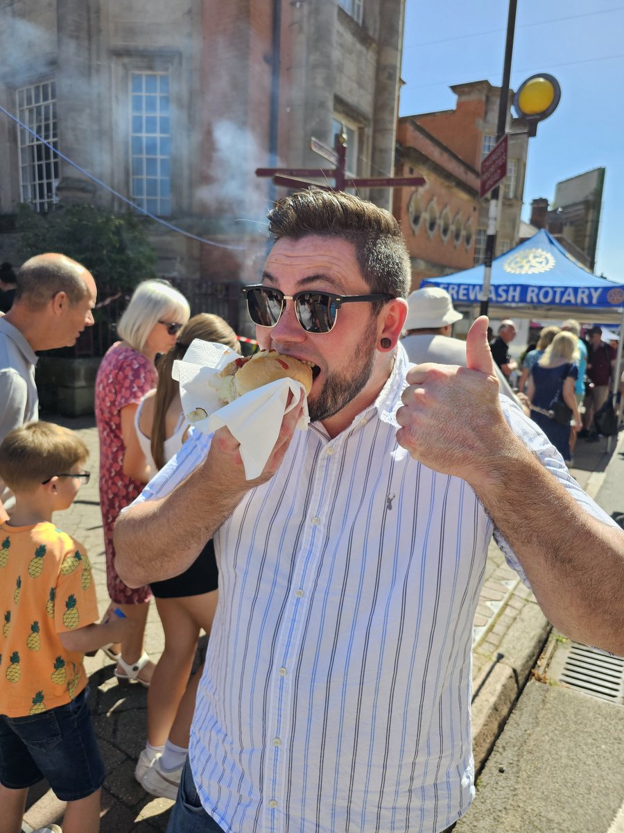 Adam Thompson MP tweet media