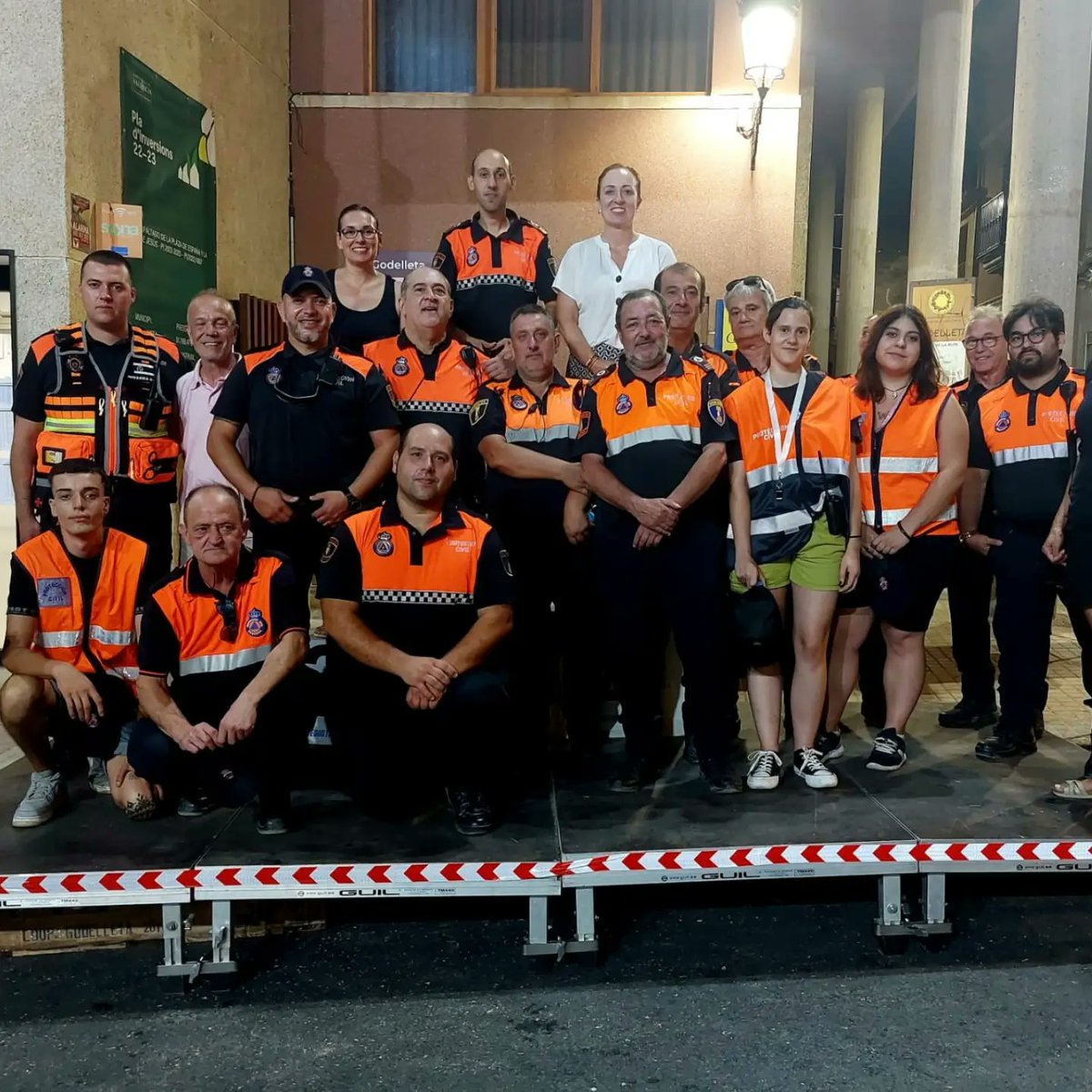PCGodelleta's tweet photo. El pasado 9 de agosto se celebró la XXVIII Carrera Popular de Godelleta, con una participación de unas 600 personas inscritas, el dispositivo estuvo formado por Policía Local de Godelleta y 17 voluntarios de Protección Civil de @Pc_Requena @PcXirivella y PC Vilamarxant https://t.co/Db8ZSpvjzw