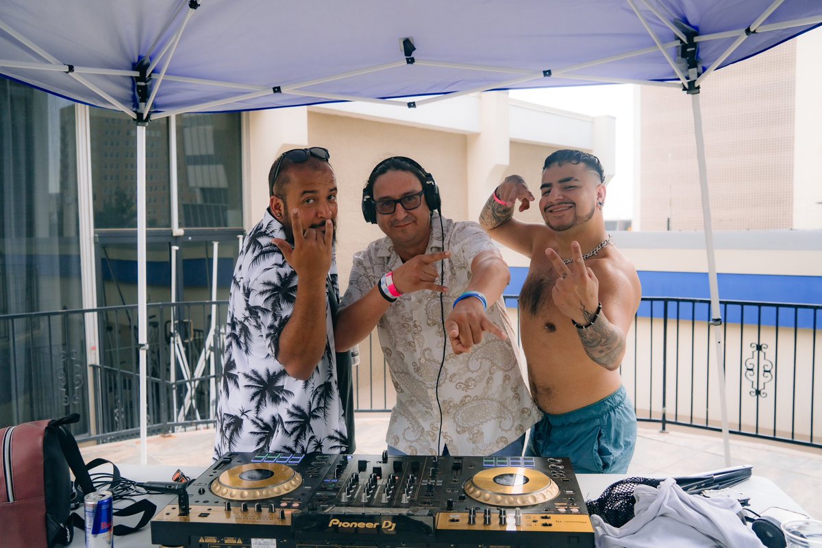 pool party + ravers = a great time
