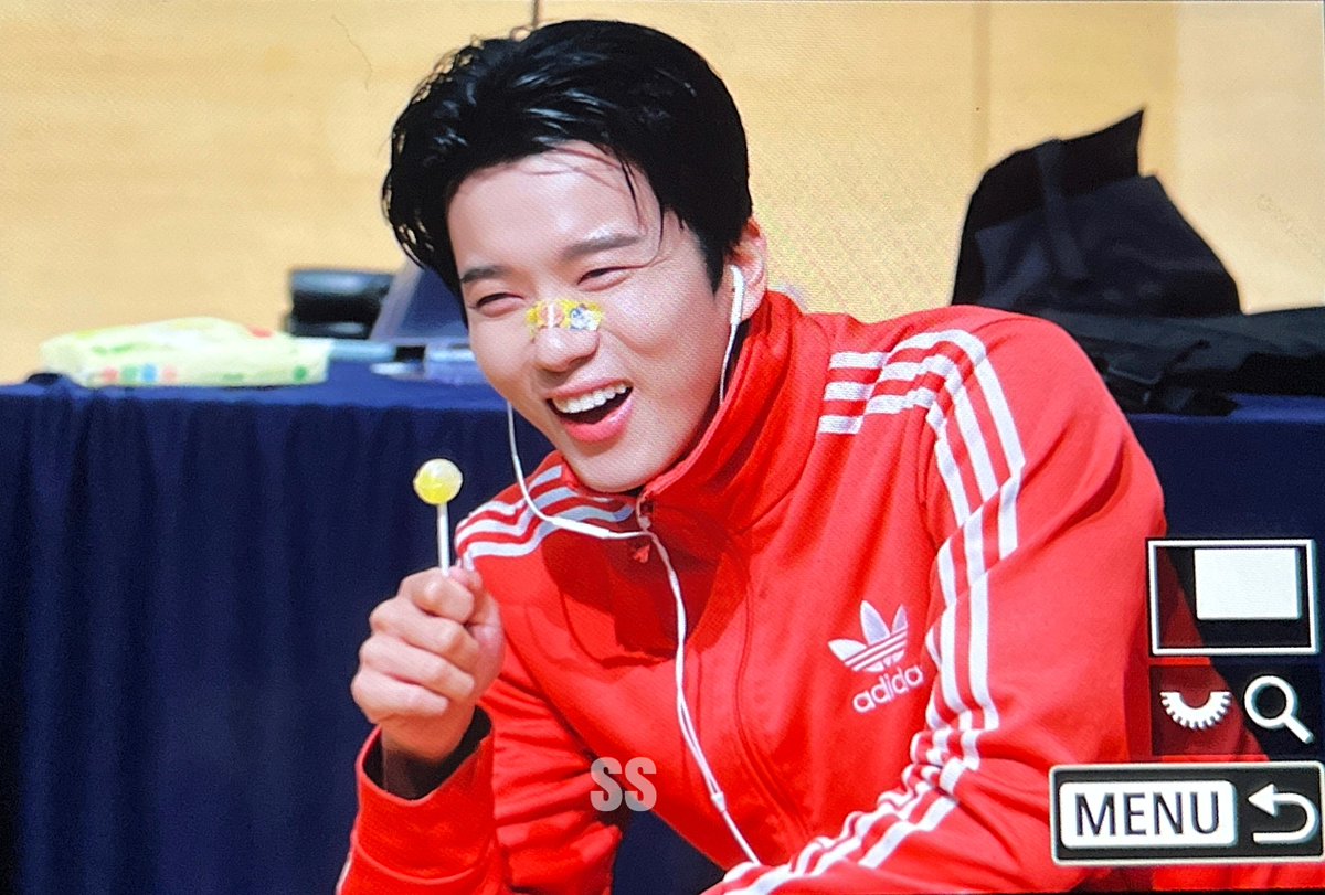 240811 뮤빗 팬싸
삥 뜯기고 싶다ㅠ
#BAP #영재