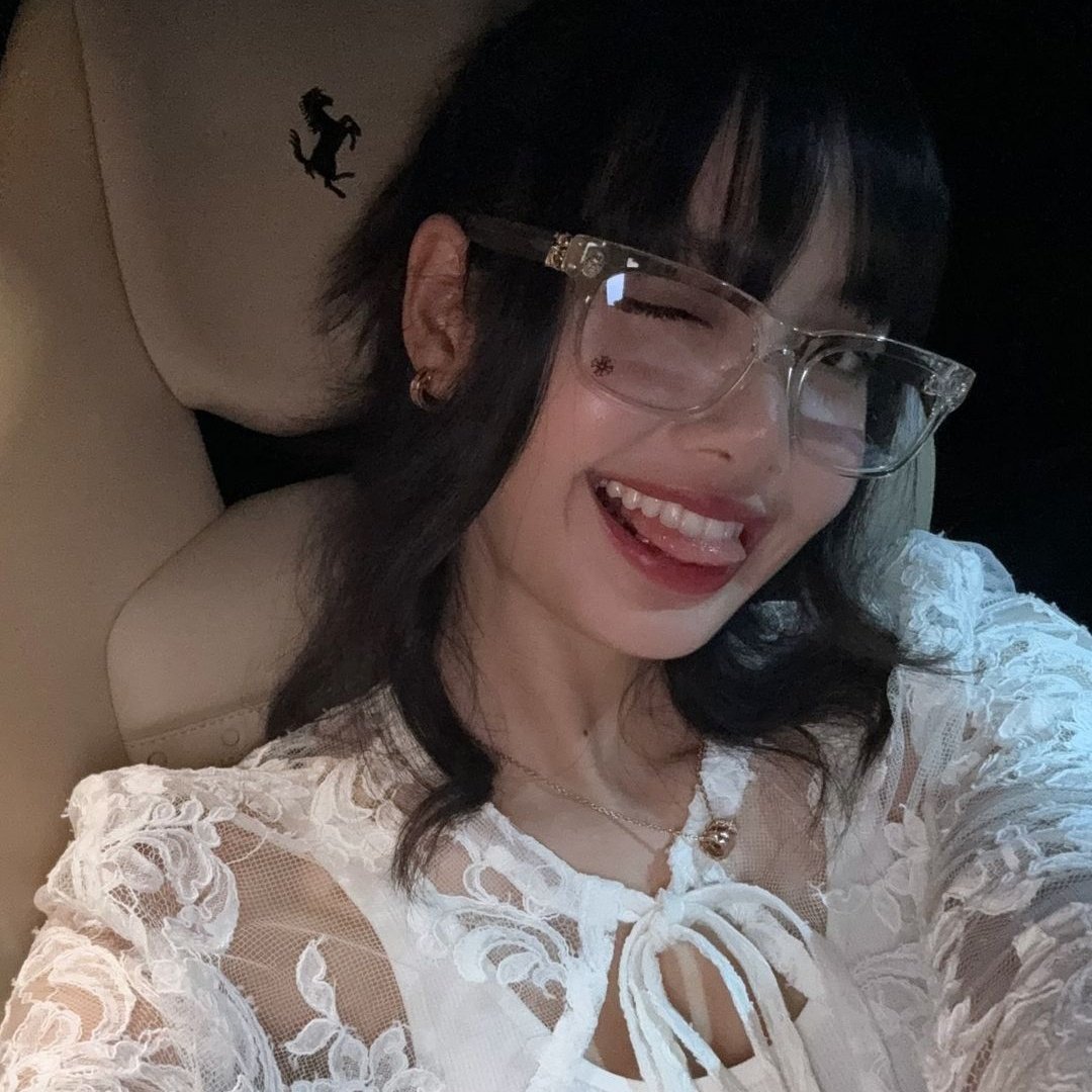 lisacinefila's tweet photo. minha minha minha minha minha minha https://t.co/qWoyXG6gNm