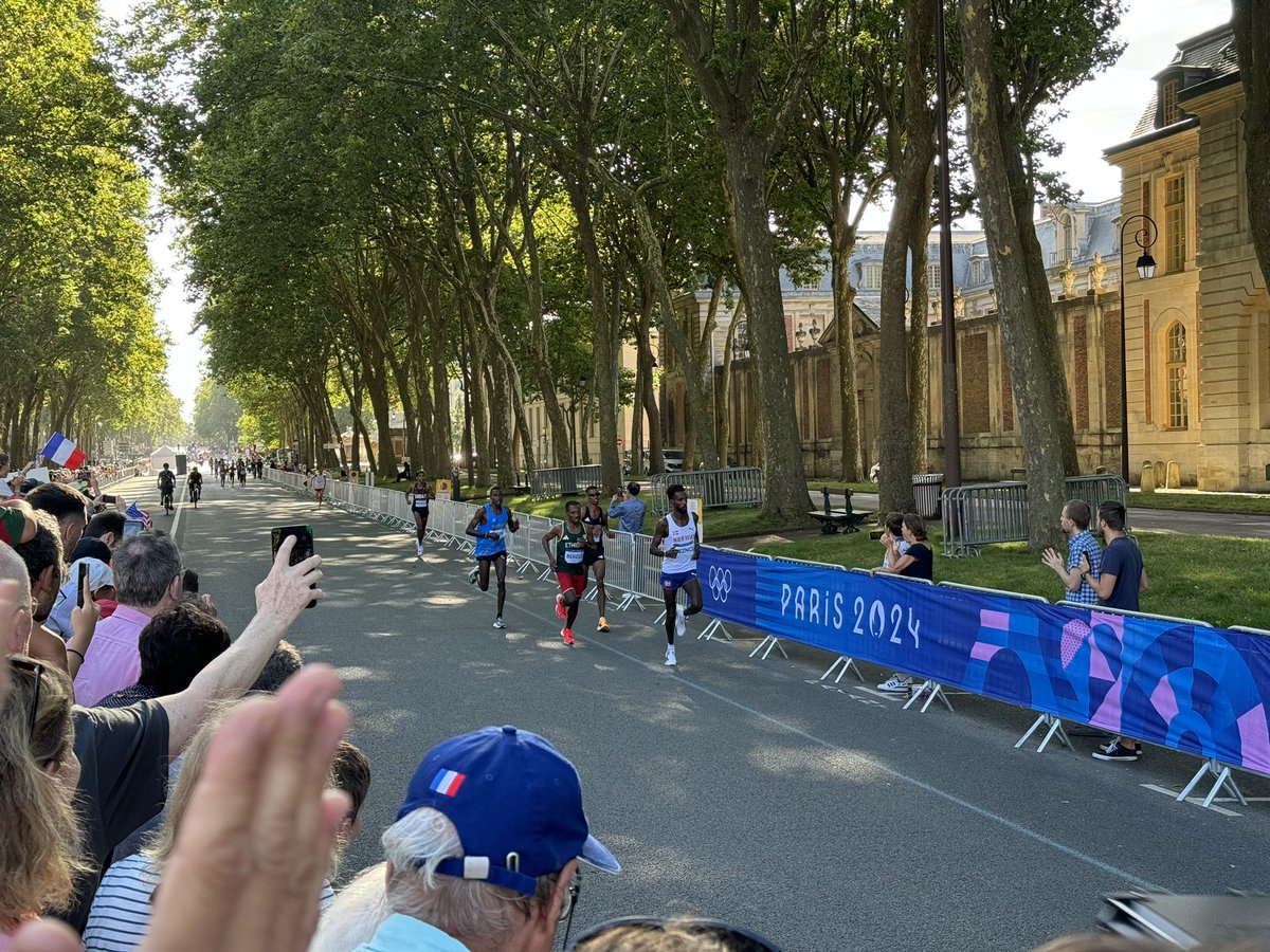 À l’occasion de la clôture des #JeuxOlympiques, je souhaite remercier et féliciter toutes celles et ceux, très nombreux, qui nous ont permis de vivre 17 jours exceptionnels à #Versailles. Ces moments magnifiques resteront longtemps dans nos mémoires.
#Paris2024