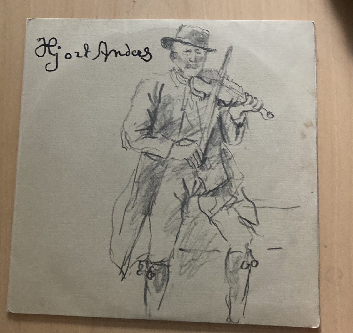 Andreas Engström tweet media