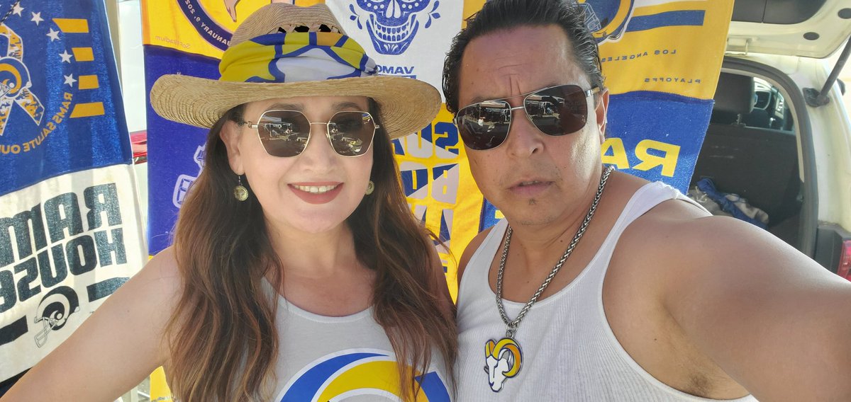 fgabby84's tweet photo. Our House! Get them girls.
#RamsHouse #NFLSunday #sofi https://t.co/u9U1kGauZy