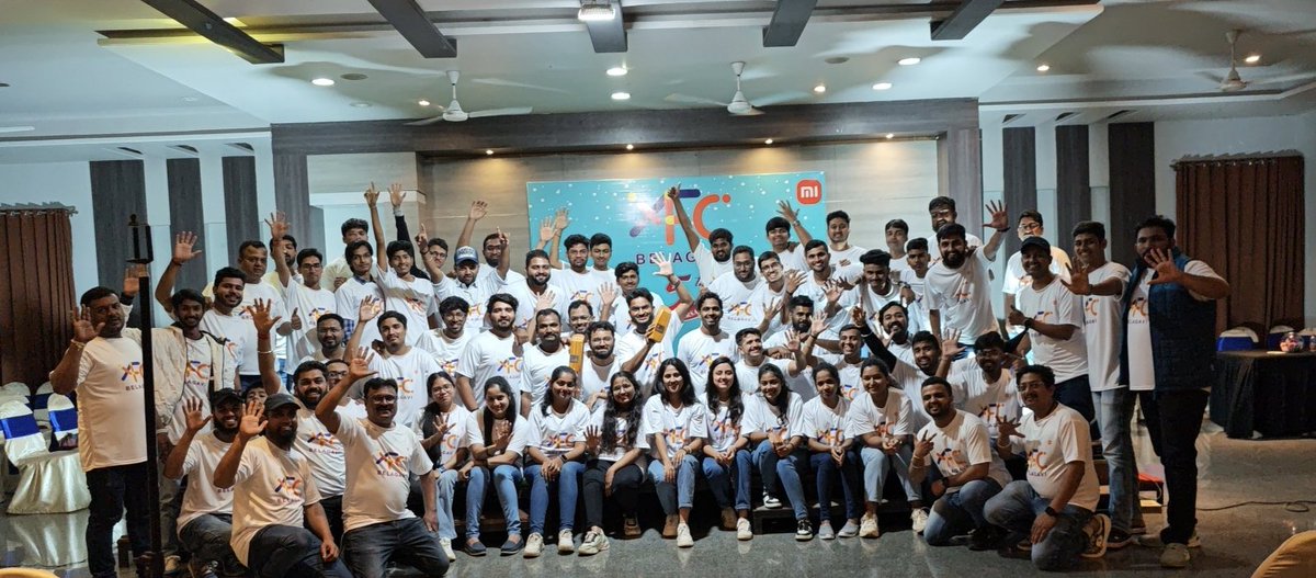 XFCBelagavi's tweet photo. 🌟 A Milestone Moment 🌟
Half a decade of Xiaomi fandom and still going strong! #MiFCBelagavi marks its 5th anniversary with joy, laughter, and a shared passion for tech. Thank you, #XiaomiFans, for being the heart of our community.

#NoMeWithoutMi
@alvintse @hawkeye @s_anuj https://t.co/WCvfsvGwPU