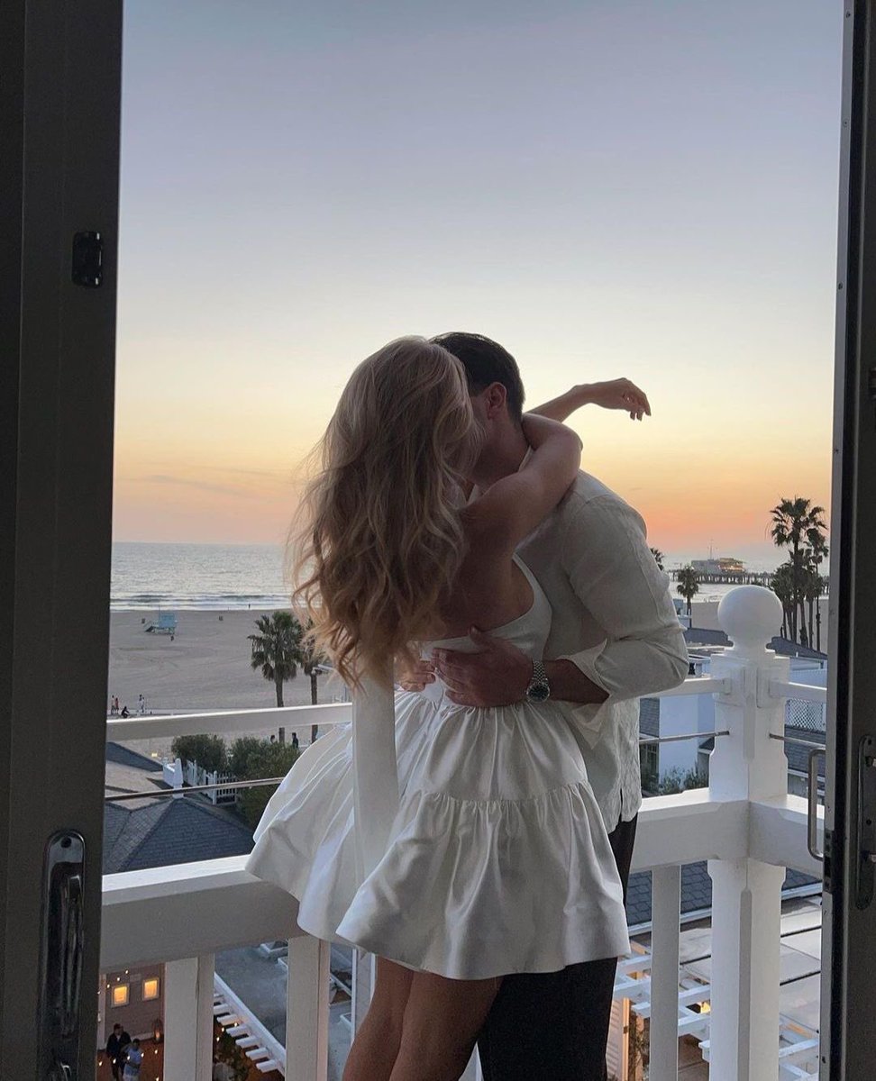 lethecreat's tweet image. Não seria capaz de passar esse dia sem lhe agradecer… Você transformou minha vida para sempre no momento que se tornou ela. Eu te amo, minha esposa. A melhor mãe que o Matteo poderia ter🤍