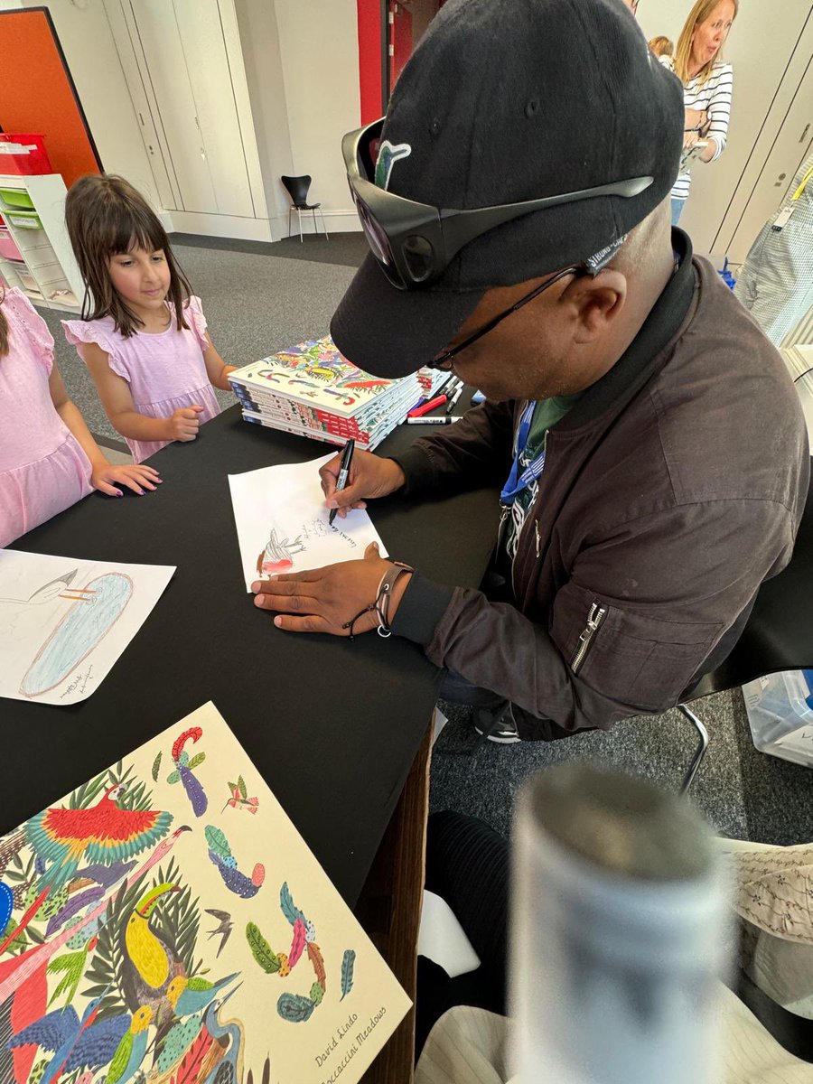 Promoting my kiddies book in Edinburgh with the incredibly talented <a href="/SaraBoccaccini/">Sara Boccaccini Meadows</a>.

FLY is my new childrens book that has been long listed for the Wainwright Prize for childrens nature writing. 

Edinburgh Book Festival, Scotland 

<a href="/TravWriters/">BGTW</a>