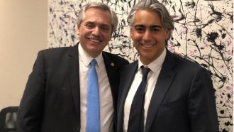 Meruanista's tweet photo. Son de la misma calaña. Uno boxea a su mujer y el otro bolsea a su mujer https://t.co/bw2xHW1lly