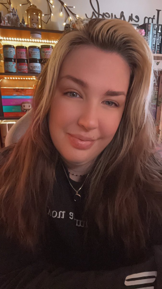 freyaasrae's tweet photo. We are sleepy, we are running around and leveling our friends up and we are live on the purple app! 🫶 https://t.co/97C0Zx7g9J