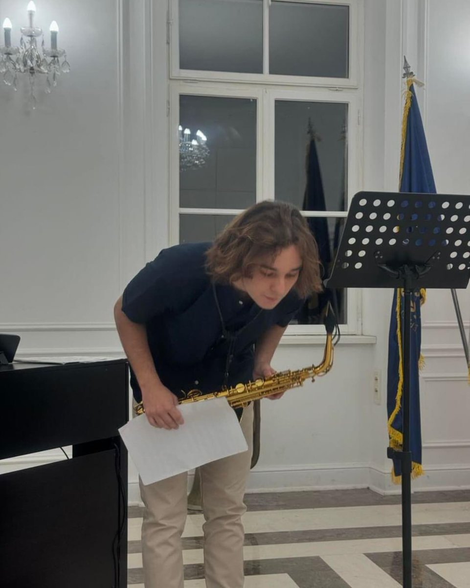 BgdSAXperience's tweet photo. YOUNG AND PROMISING
Koncert polaznika Letnje škole saksofona
Summer SAXperience 🎷🎷🎷
#sax #saxophone #learning #school #skolasaksofona #saksofon #summer #summersax #summersaxperience https://t.co/smtCNH7JlI
