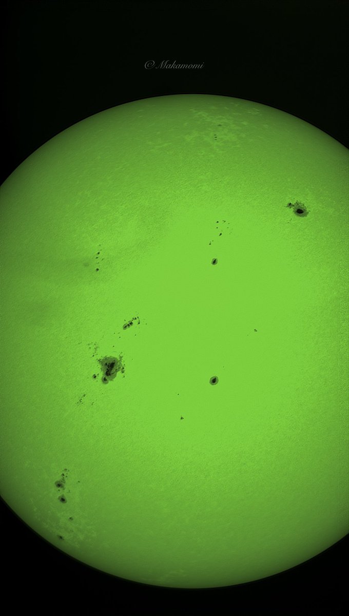Makamomifr's tweet photo. #Sun today  08/10/2024 with my #NewtonF5 #ASI485 and Baader double stack Solar Kontinuum filter 
Huge #AR3780 https://t.co/A3tPyTL7H3