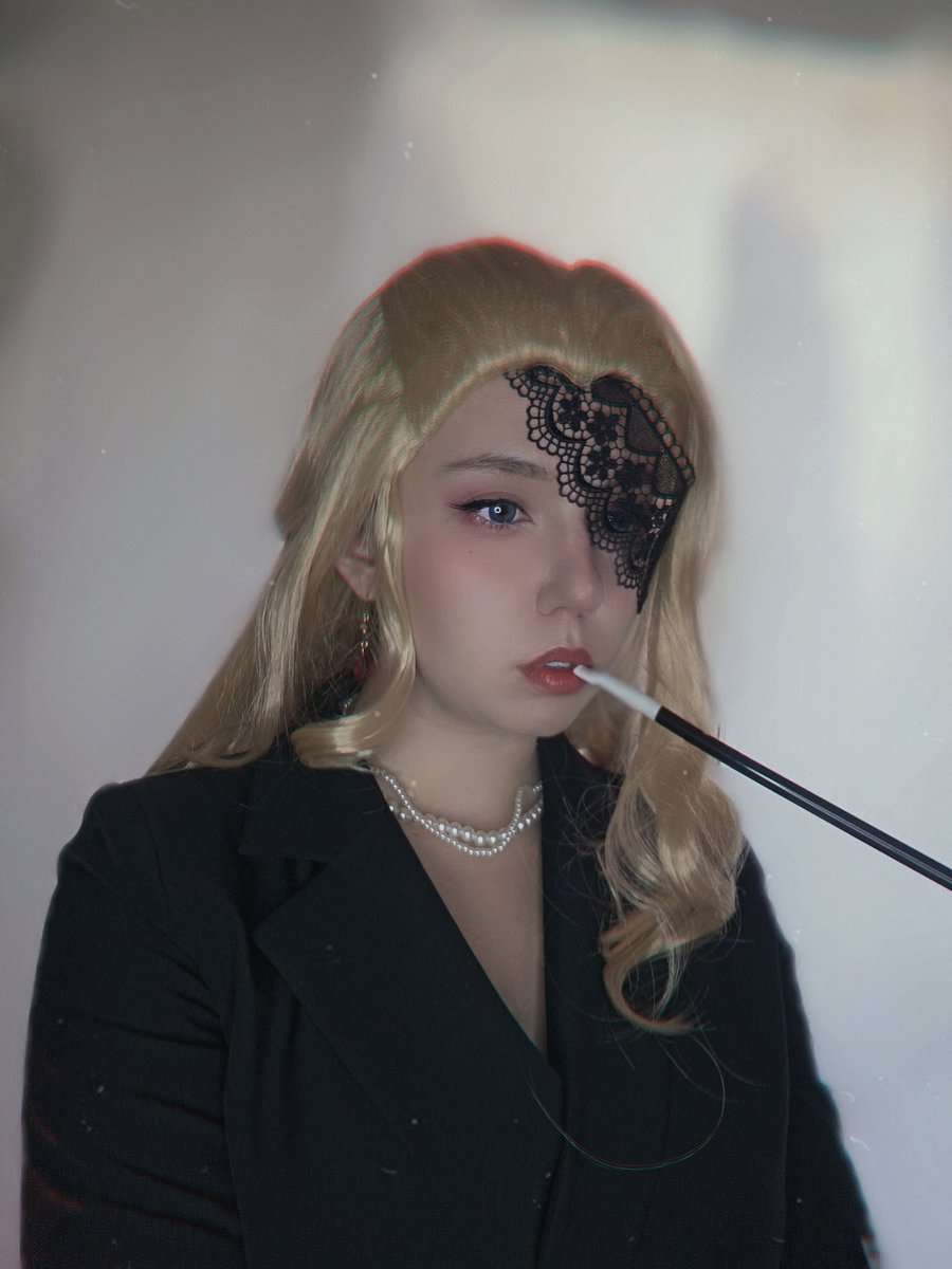 I will deign to share this last dance with you... till death do us part 
— #LaSignora

#cosplay #GenshinImpact #genshincosplay