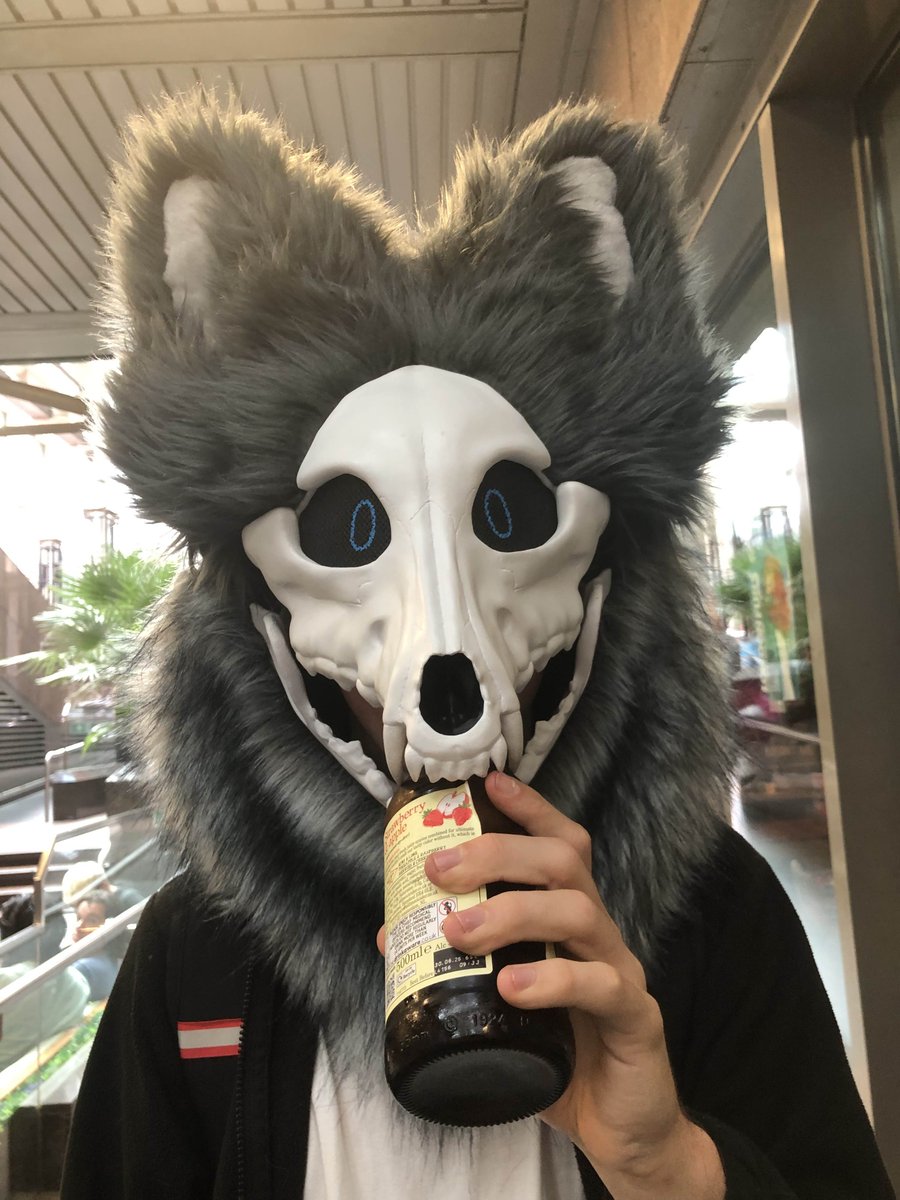 ComradePole's tweet photo. God bless beer https://t.co/BdMpqDxqmt