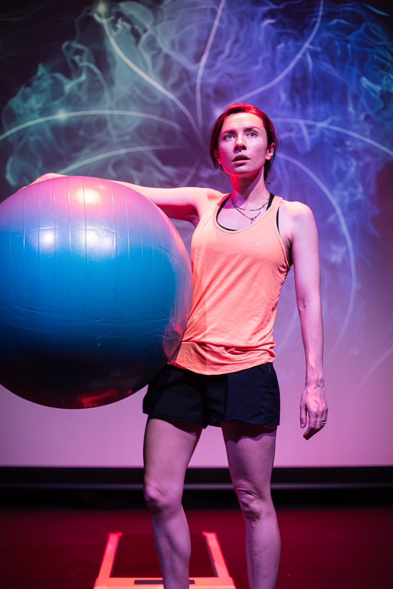 Crowded__Room's tweet photo. “A masterclass in comedic writing” - beautiful “HIGHLY RECOMMENDED” #OUTPATIENT review from @FringeReview 💜  @harrietmadeley_ @chunchilla @Summerhallery https://t.co/smztjiMgsN