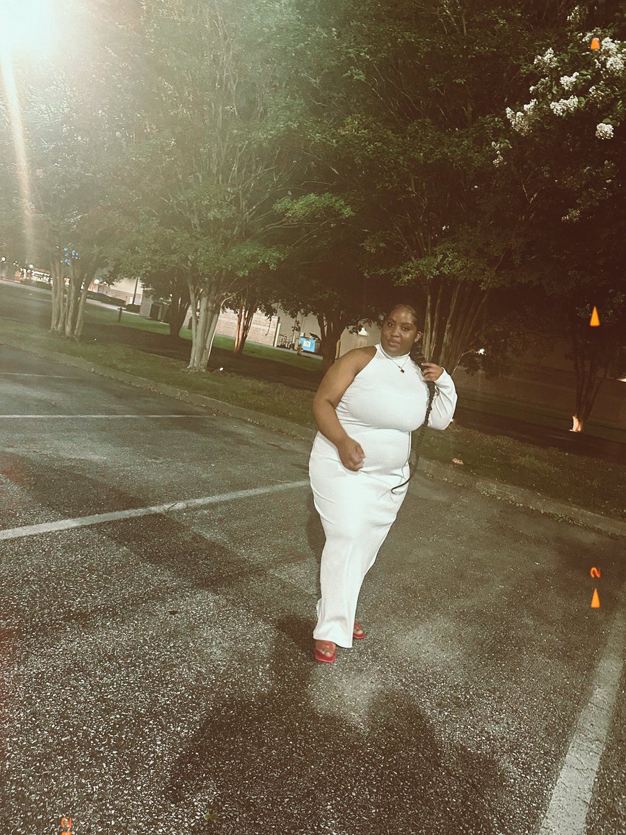 favoredleo's tweet photo. birthday flicks from yesterday.🫧💌🌺 https://t.co/iQ30QiNErN