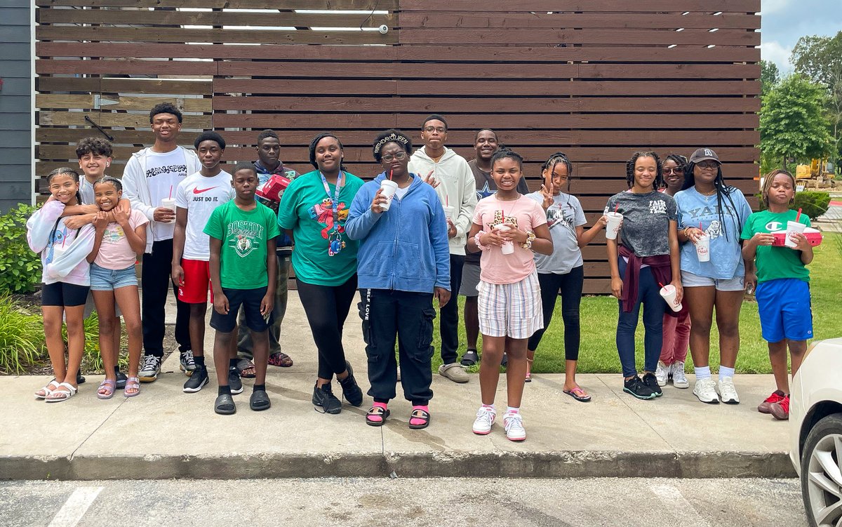 dlftx's tweet photo. DLF Youth went to the @kaakamps camp in Golden, MO in July for an unforgettable experience. The Christian sports camp offered recreation, new peers, Bible studies, fireworks, &amp; other camp activities. Christ's love for all was shared by the camaraderie of everyone on this outing. https://t.co/74jHsynw78