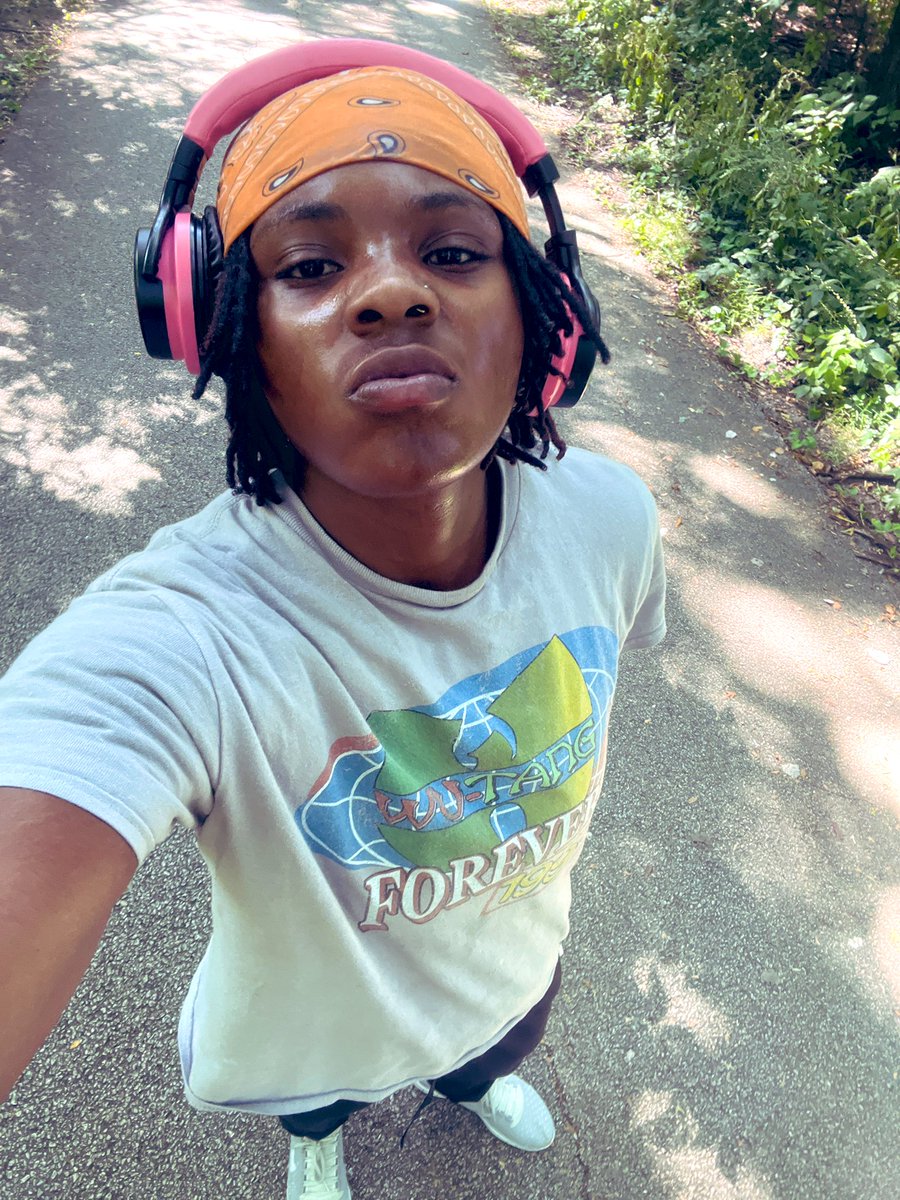 Nolimitjay01's tweet image. I Listen to jazz music while I workout then ask myself why I’m so soft..?
#imtheproblem