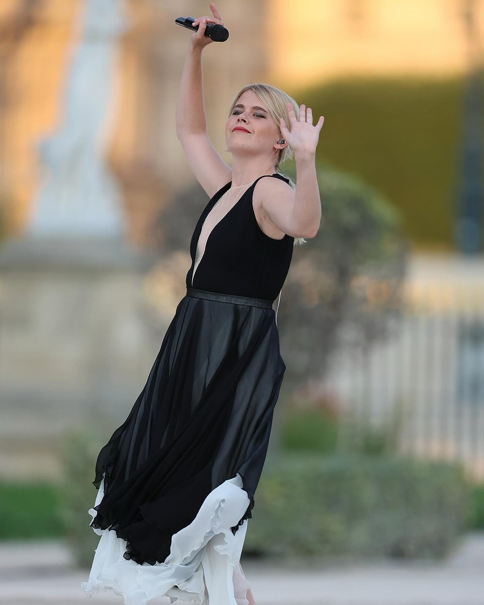 LouisVuitton's tweet photo. Paris 2024. For the Olympic Games #Paris2024 Closing Ceremony, French songstress and Friend of the House #ZahoDeSagazan is dressed in custom #LouisVuitton by @TWNGhesquiere for her performance in in the Tuileries Gardens. https://t.co/3x9LkMrv5G