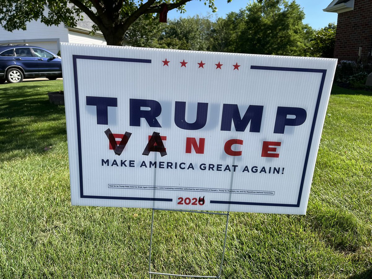 cabbageguy's tweet image. I like to recycle