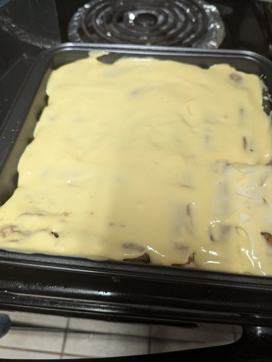 NotRayNarvaez's tweet image. Tiramisu anyone?