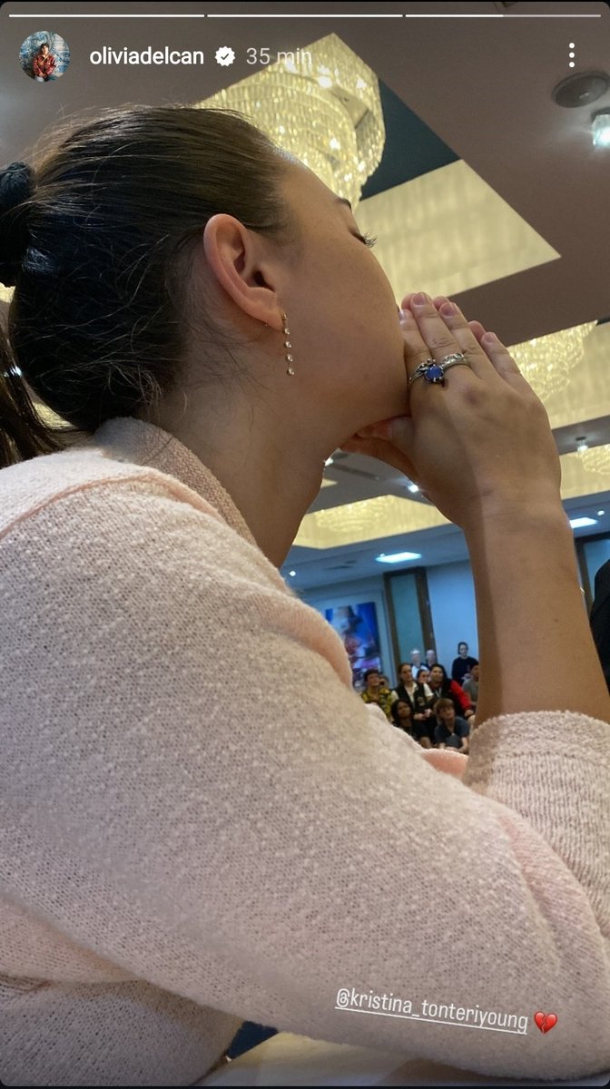 kaoruxsama's tweet photo. We're in Olivia's story !!! 🥳😆😎
(Ok, you have to zoom a lot... but 🤷‍♀️ )
HALOBEARERS AND SWITCHES ! 
| #SaveWarriorNun | #WarriorNun  |#SaveOURWarriorNun | https://t.co/5i1T4hmbEE