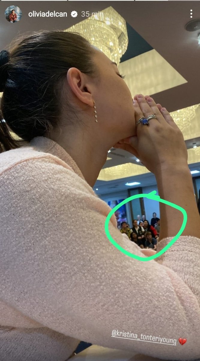 kaoruxsama's tweet photo. We're in Olivia's story !!! 🥳😆😎
(Ok, you have to zoom a lot... but 🤷‍♀️ )
HALOBEARERS AND SWITCHES ! 
| #SaveWarriorNun | #WarriorNun  |#SaveOURWarriorNun | https://t.co/5i1T4hmbEE