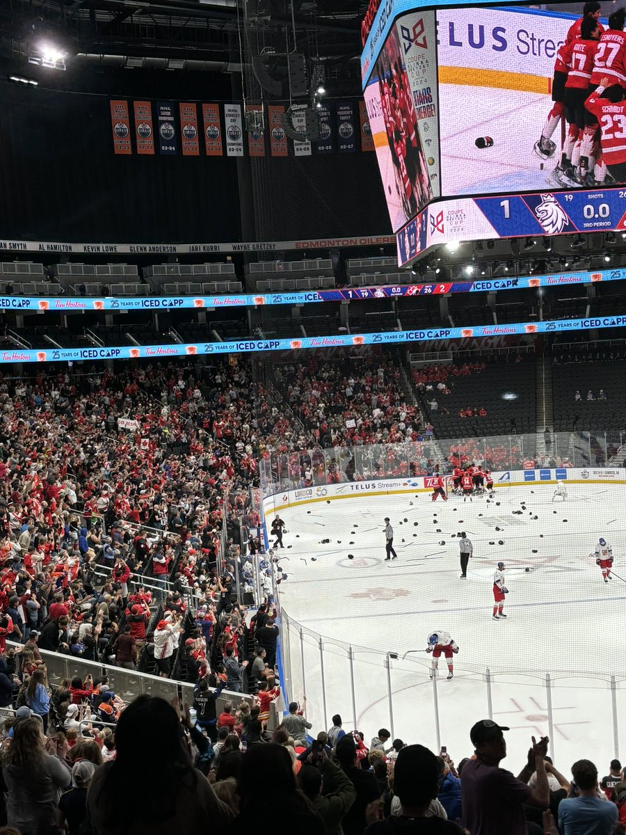 Aimless_lee's tweet photo. @worldhockeyrpt Another angle showing the seats that were for sale. With majority of crowd standing and cheering the 🥇 https://t.co/DQypAFnMkg