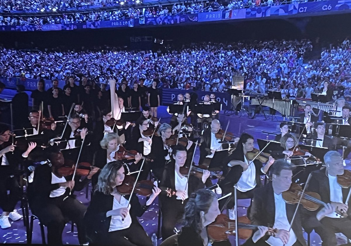 Catherine Le Thomas كاترين لو توما (@lethomasthomas) on Twitter photo 💫 closing ceremony of the Olympic Games after two magical weeks✨🏅
So happy to listen to maestro <a href="/ZahiaZIOUANI/">Zahia Ziouani</a> and the <a href="/OSDivertimento/">Divertimento</a> orchestra that we were lucky to welcome in Riyadh in July for a “rhapsodie sportive” 🎼🤸♂️
#paris2024 #OlympicGamesParis2024 #JO2024 💫 closing ceremony of the Olympic Games after two magical weeks✨🏅
So happy to listen to maestro <a href="/ZahiaZIOUANI/">Zahia Ziouani</a> and the <a href="/OSDivertimento/">Divertimento</a> orchestra that we were lucky to welcome in Riyadh in July for a “rhapsodie sportive” 🎼🤸♂️
#paris2024 #OlympicGamesParis2024 #JO2024